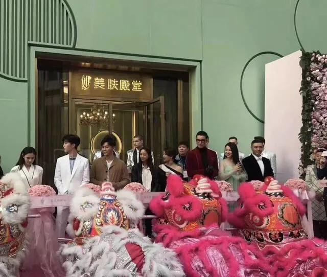 中国第一男模现状,贫穷限制了我的想象男模