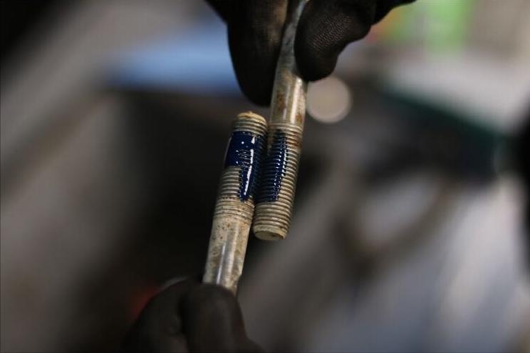 老车翻新：修复2005年凌志LS430，V8自吸大排量，一代神话再复活