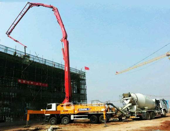 泵送混凝土打不满管原因,造成混凝土泵送堵塞的原因