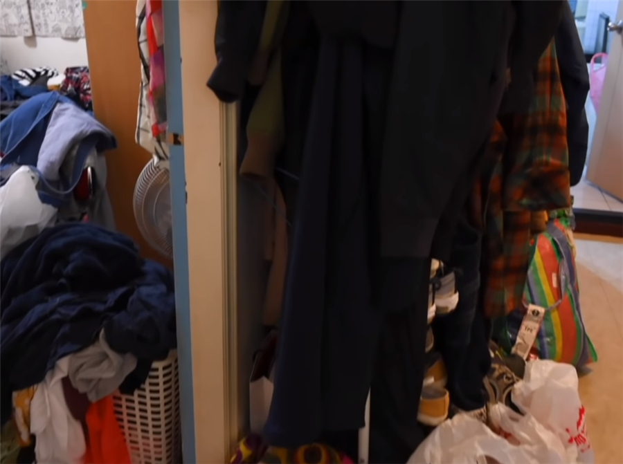 囤积癖清理屋子,囤积癖房间整理