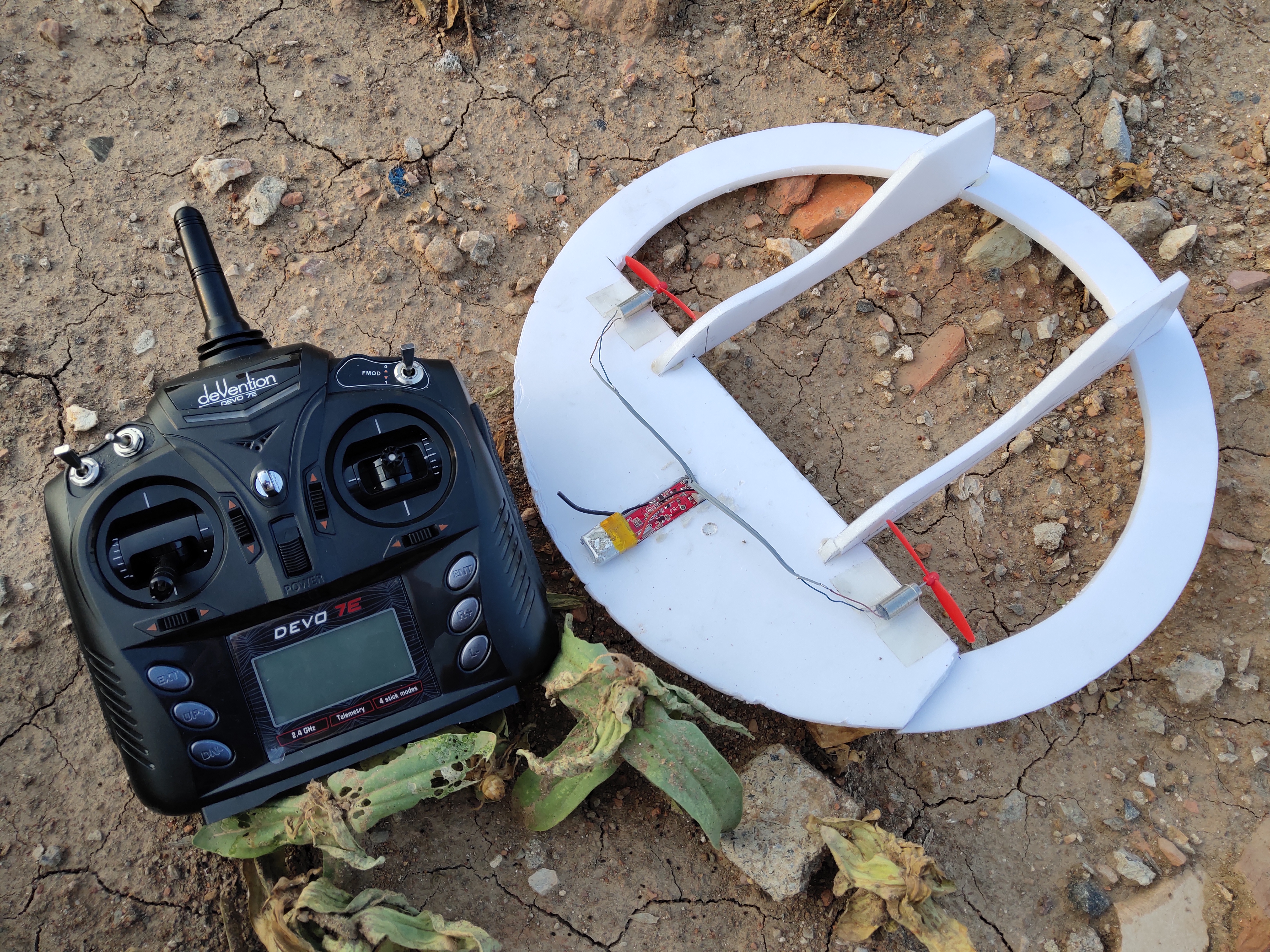 自制遥控飞机需要哪些材料,遥控飞机的遥控器自制