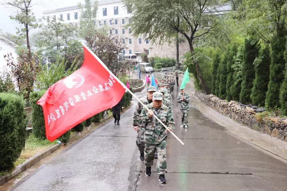 走过风雨人生，更懂理解和爱——记「三强医械」国庆户外拓展之旅