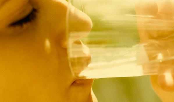 一杯水减肚子最快方法,一杯水减肥方法