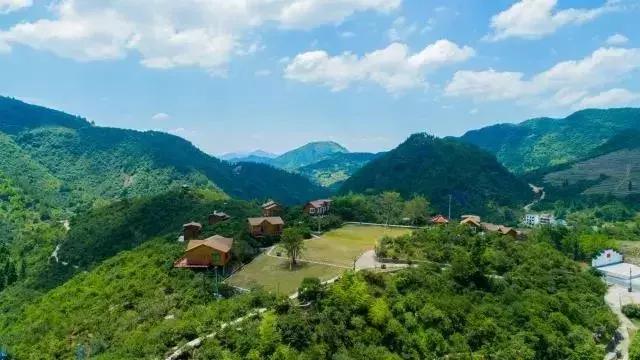 央视挖出来浙江冷门小城，小小鸭头都是世间绝味，人均100+住别墅