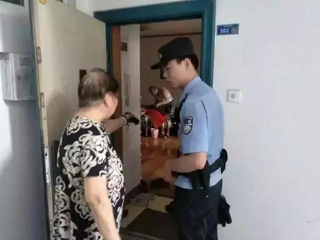 暴雨图片朋友圈,石家庄暴雨拍摄图片真实