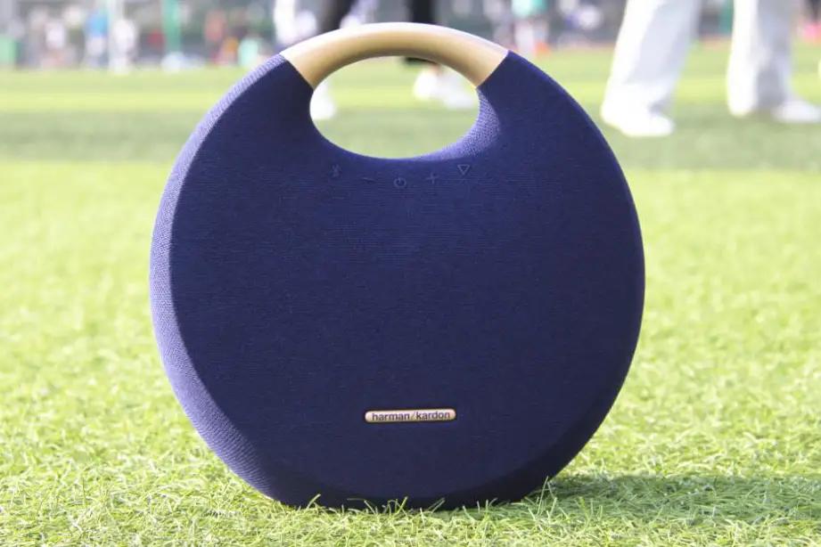 哈曼卡顿听人声比较好的蓝牙音箱,哈曼卡顿与博士音箱比较