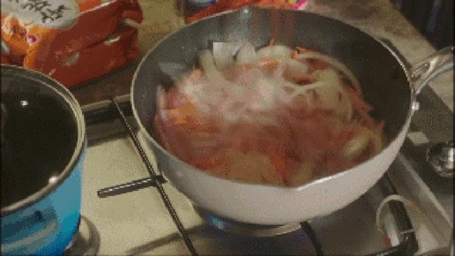 一家4口中毒的视频,一家4口全部送医抢救