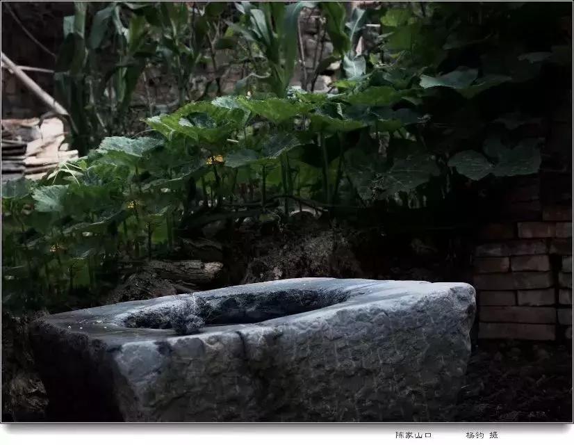 环巢湖传说：洗牛蹄、扔碓窝