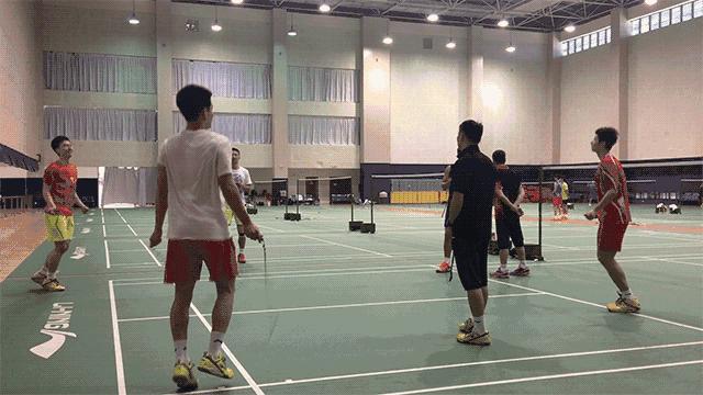 国家队运动员每天是怎么训练的,乒乓球国家队体能训练