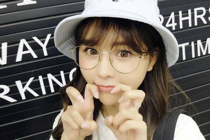 近视怎样选合适自己的镜片,怎样选择适合自己的近视眼镜