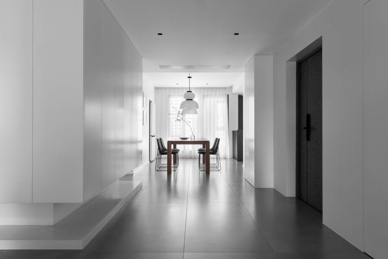 HOUSE无需刻意去做手法，我只是将本来心中所想的表达出来