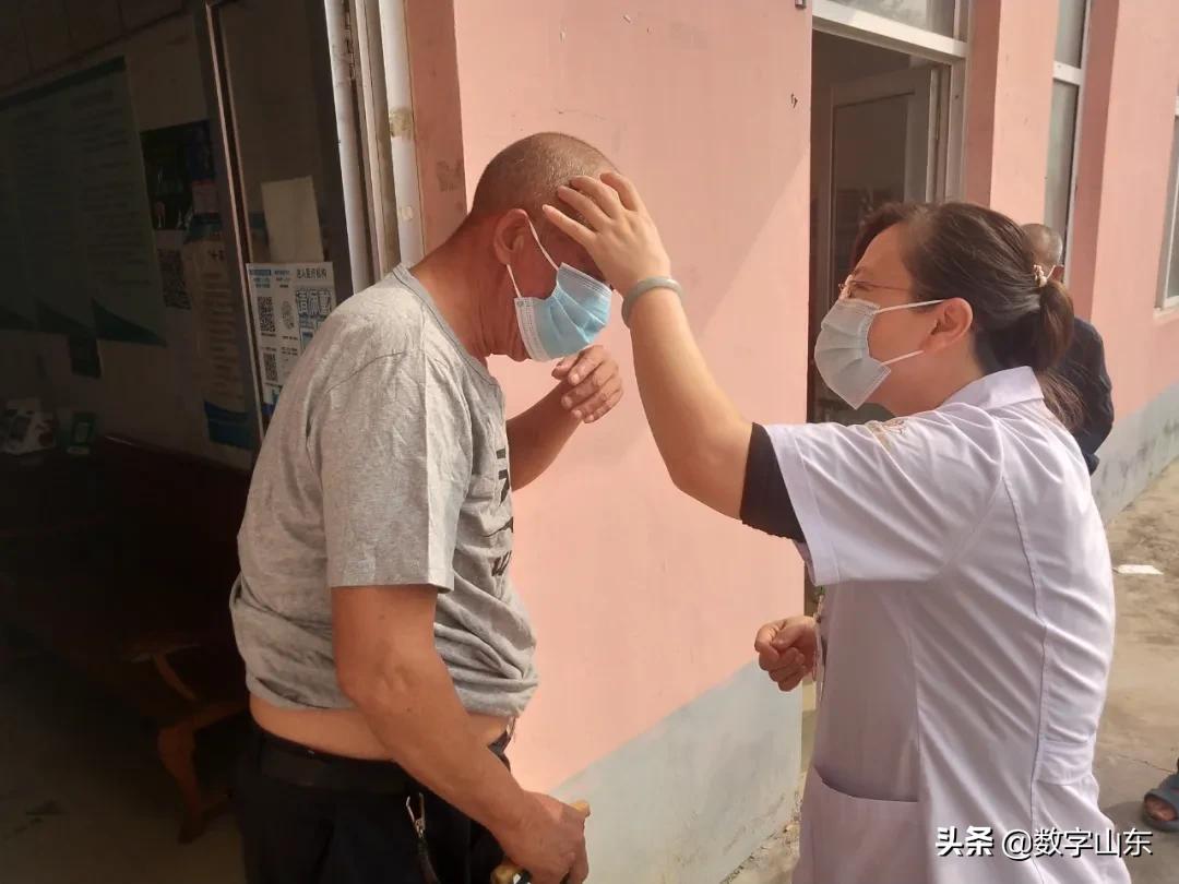 查体车开进村，医生找上门！莱西市市立医院开展“走百村进万家”健康义诊活动