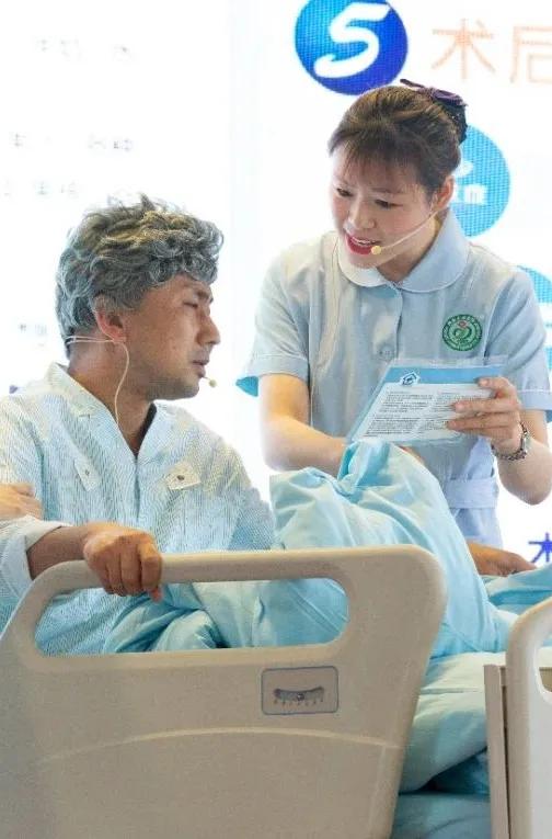 我院举行512国际护士节表彰大会,西安工会医院庆祝5.12国际护士节