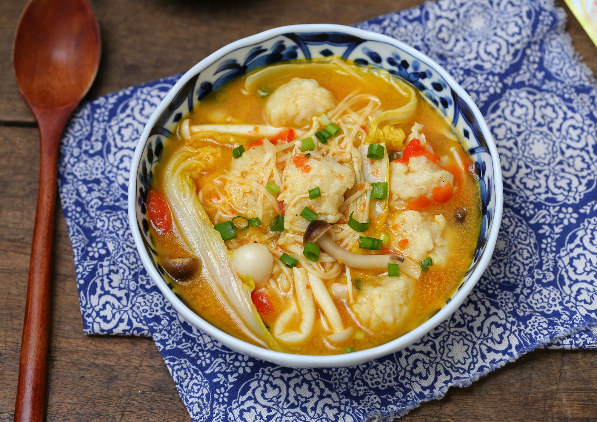 酸汤鱼丸做法教程,酸汤鱼丸做法辅食