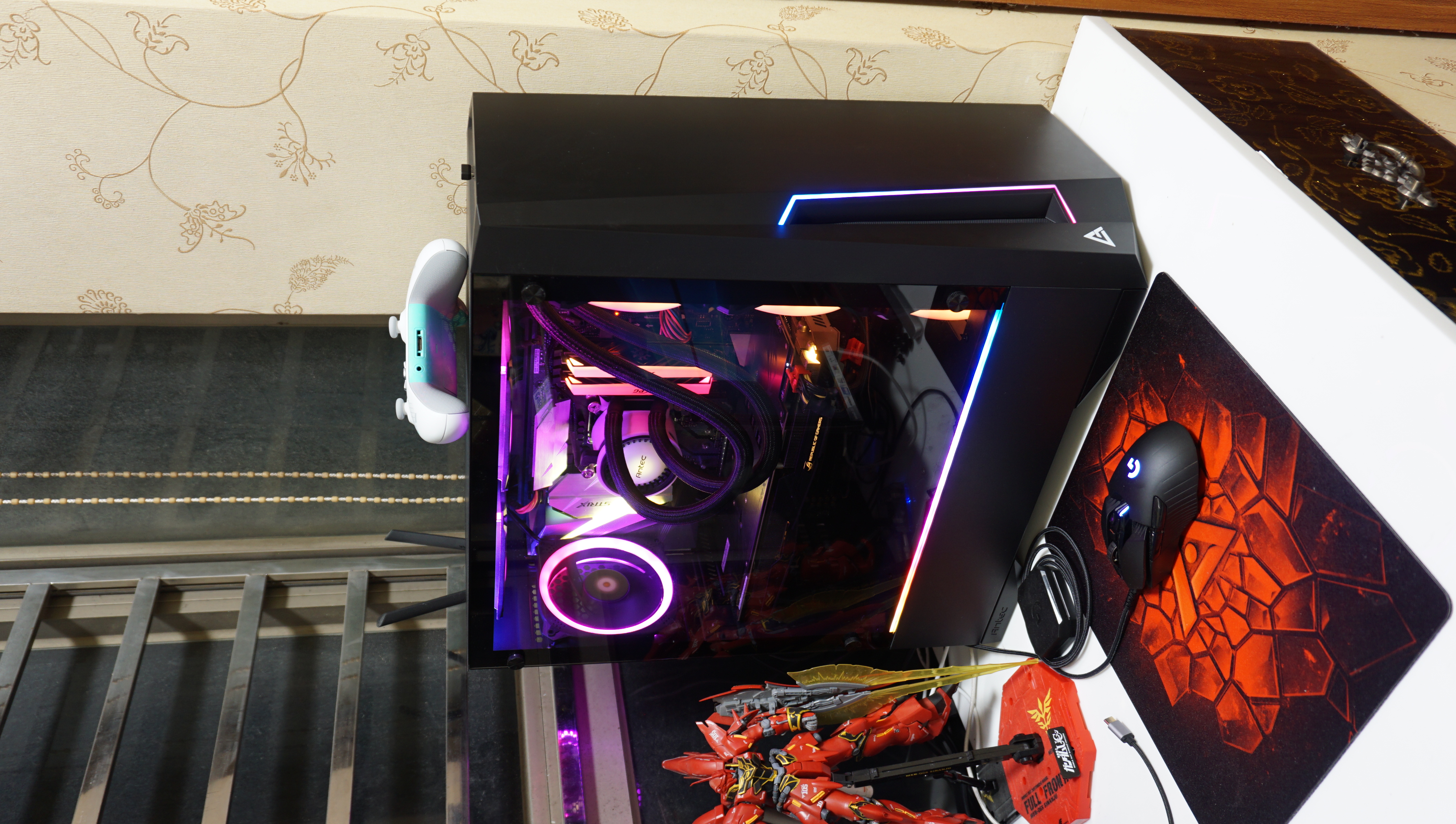 色彩与色彩的碰撞,色与彩