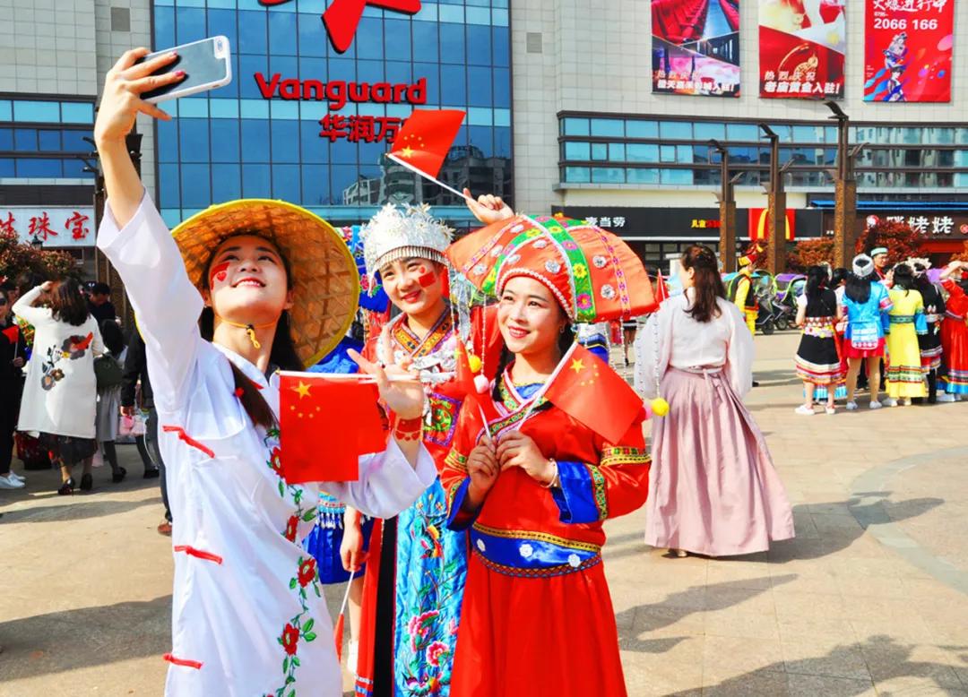 第十届全国人像摄影展览获奖作品,江西省第十一届青年书法展展览