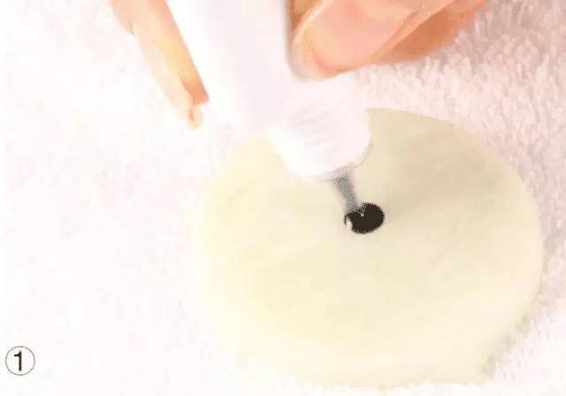 嫁接睫毛技术进行中,m型嫁接睫毛教程零基础手法