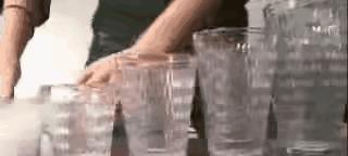 为什么加油站要24小时上班,为什么加油站一个工资1800