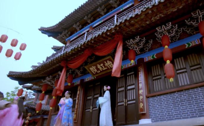 呕了……看完这部《新白蛇传》，我想向“四千年美女”道歉