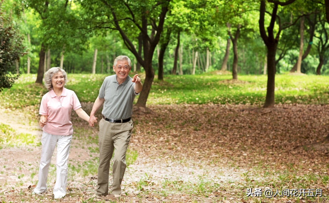 中国人寿第一天上班自我介绍,中国人寿周天上班吗