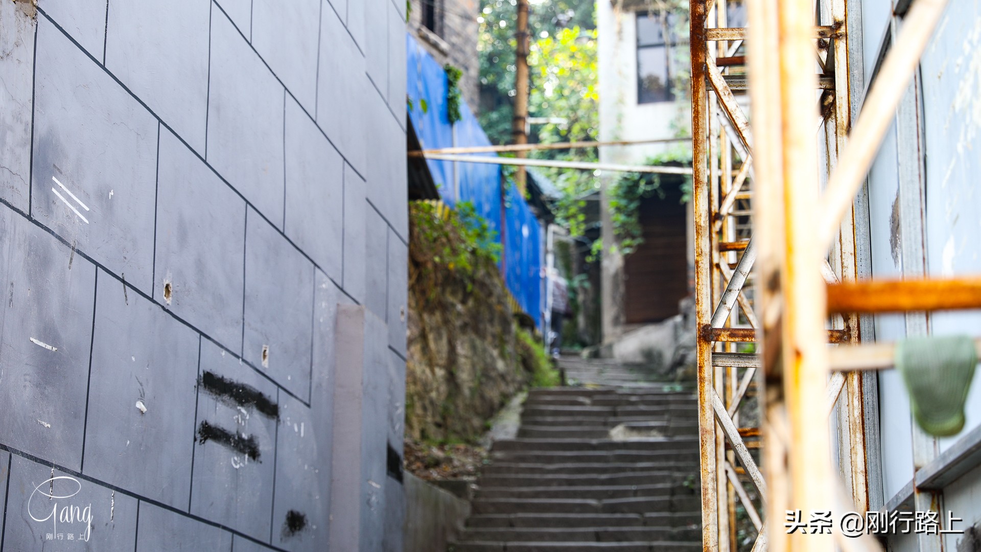 重庆山城老街图,重庆弹子石老街对比山城步道