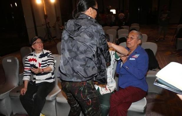 谢贤从年轻到老的视频,谢贤一年赚一栋楼