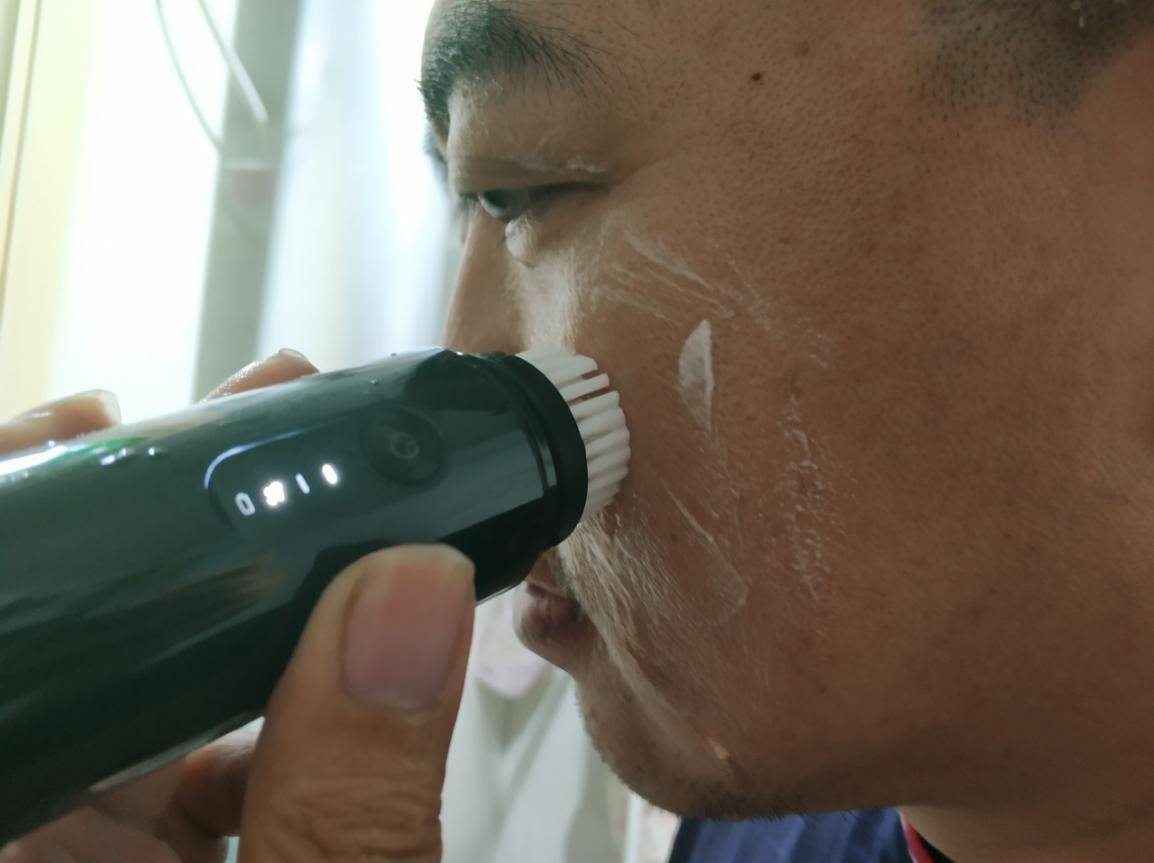 须眉声波洁面仪,须眉蓝光美容仪