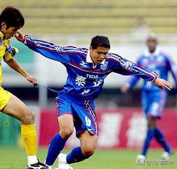 国足折翼天使张效瑞,折翼天使足球