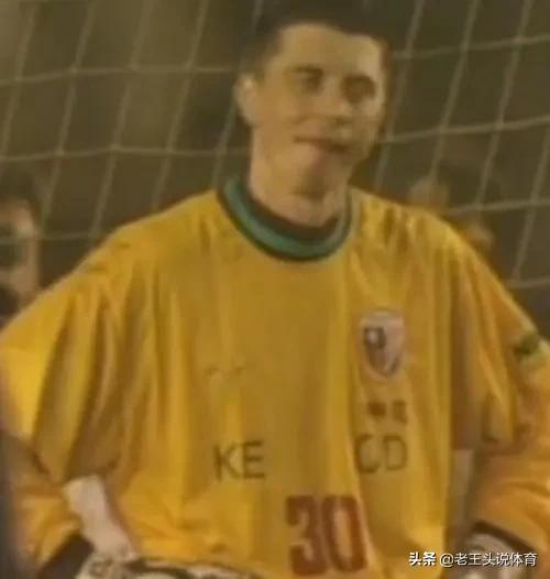 中国足坛十大外籍球星,现役世界十大足球门将