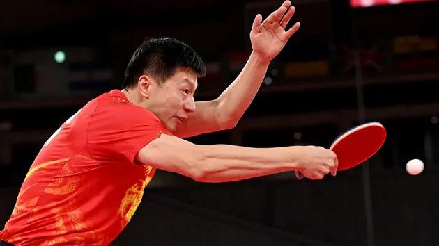 中国队夺得女子四人双桨金牌,中国女子赛艇队四人双桨夺冠