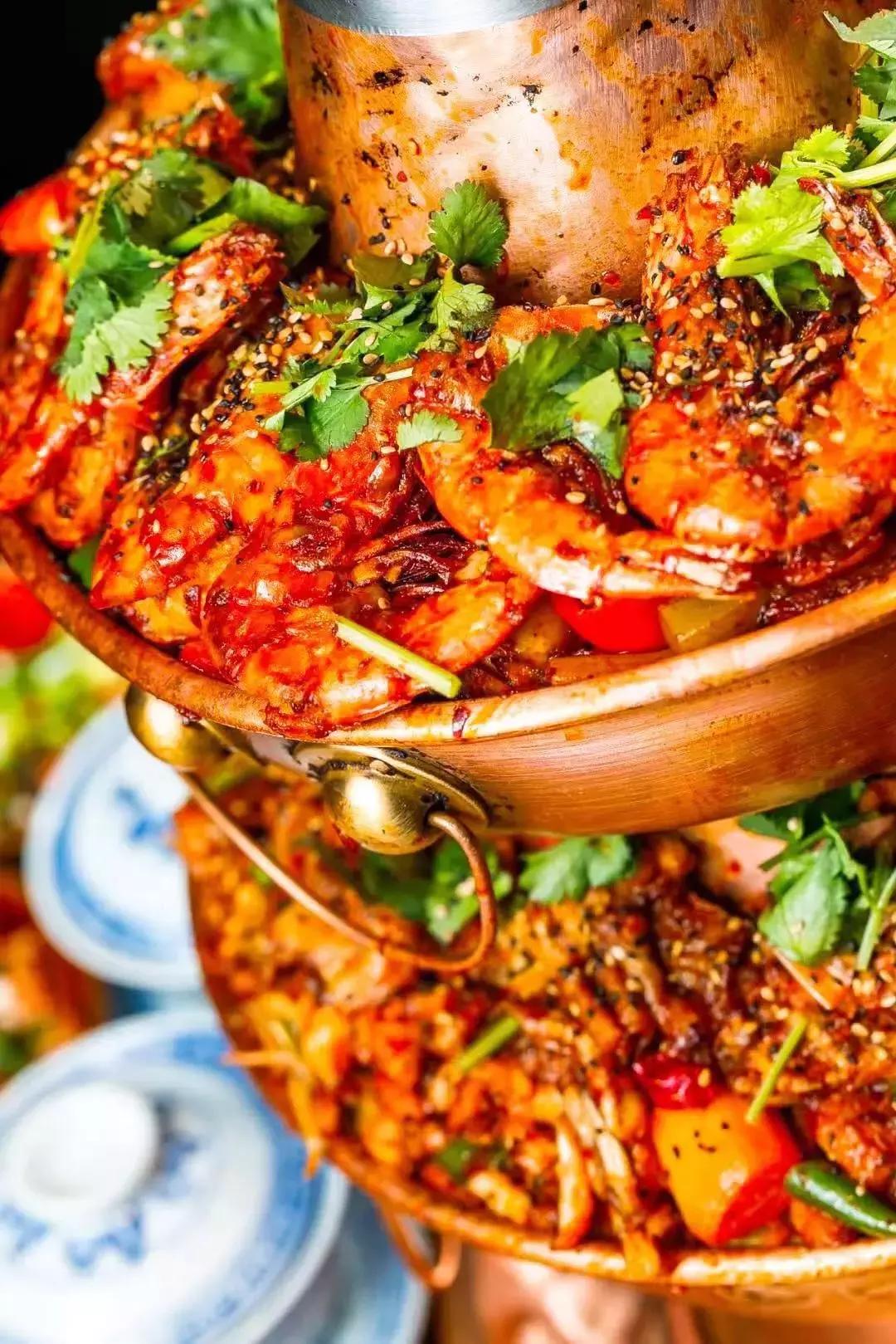 最火爆的炭火牛蛙锅10元,蛙锅牛蛙