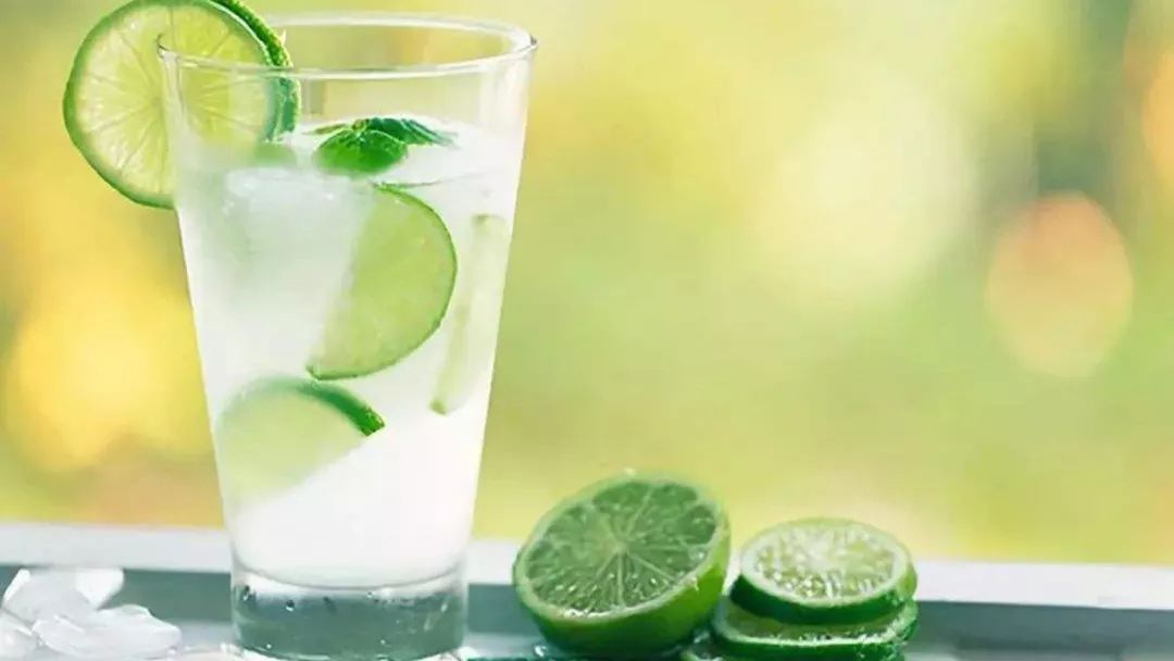 孩子不爱喝水有什么方法,小孩不爱喝水还有什么方法解决