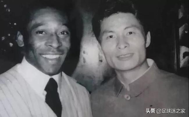 历史上被称为球王的人,被球迷们称为球王的是哪位球星