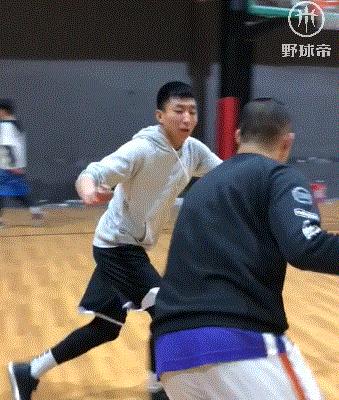 打球遇到身体对抗打不过怎么办,打球身体对抗太软怎么办