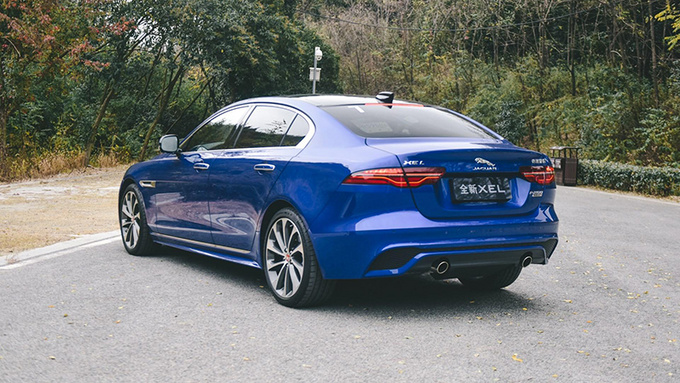 捷豹xel和奥迪a4l保养费用,捷豹xfl和xel哪个保养贵