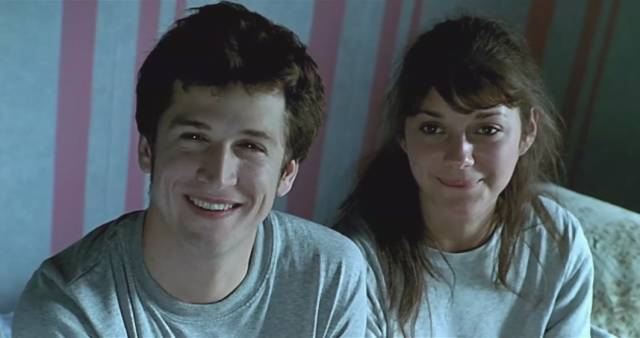 充满遗憾的疯狂爱情故事《两小无猜》