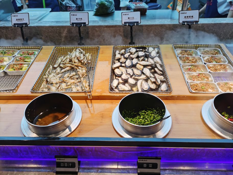 沈阳盛江山k11自助餐,盛江山k11黑金店大桌