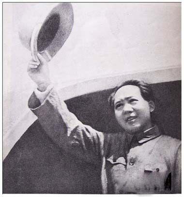 红岩女主饶国模：为爱私奔，丈夫入国民*党**并再婚，她把家献*产党共**