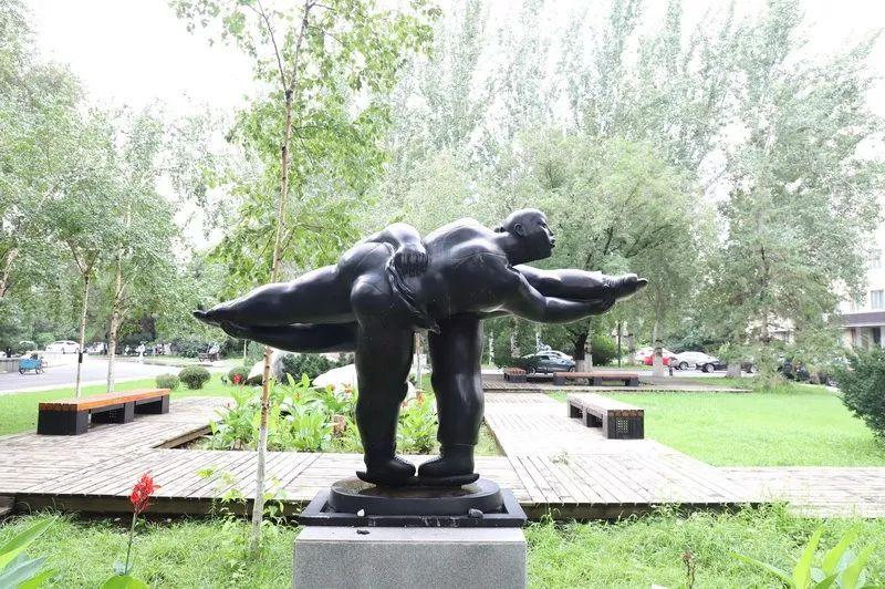 椴佽繀缇庢湳瀛﹂櫌鍏ㄥ浗澶у鎺掑悕澶氬皯,椴佽繀缇庢湳瀛﹂櫌鍦ㄥ叓澶х編闄㈡帓绗嚑