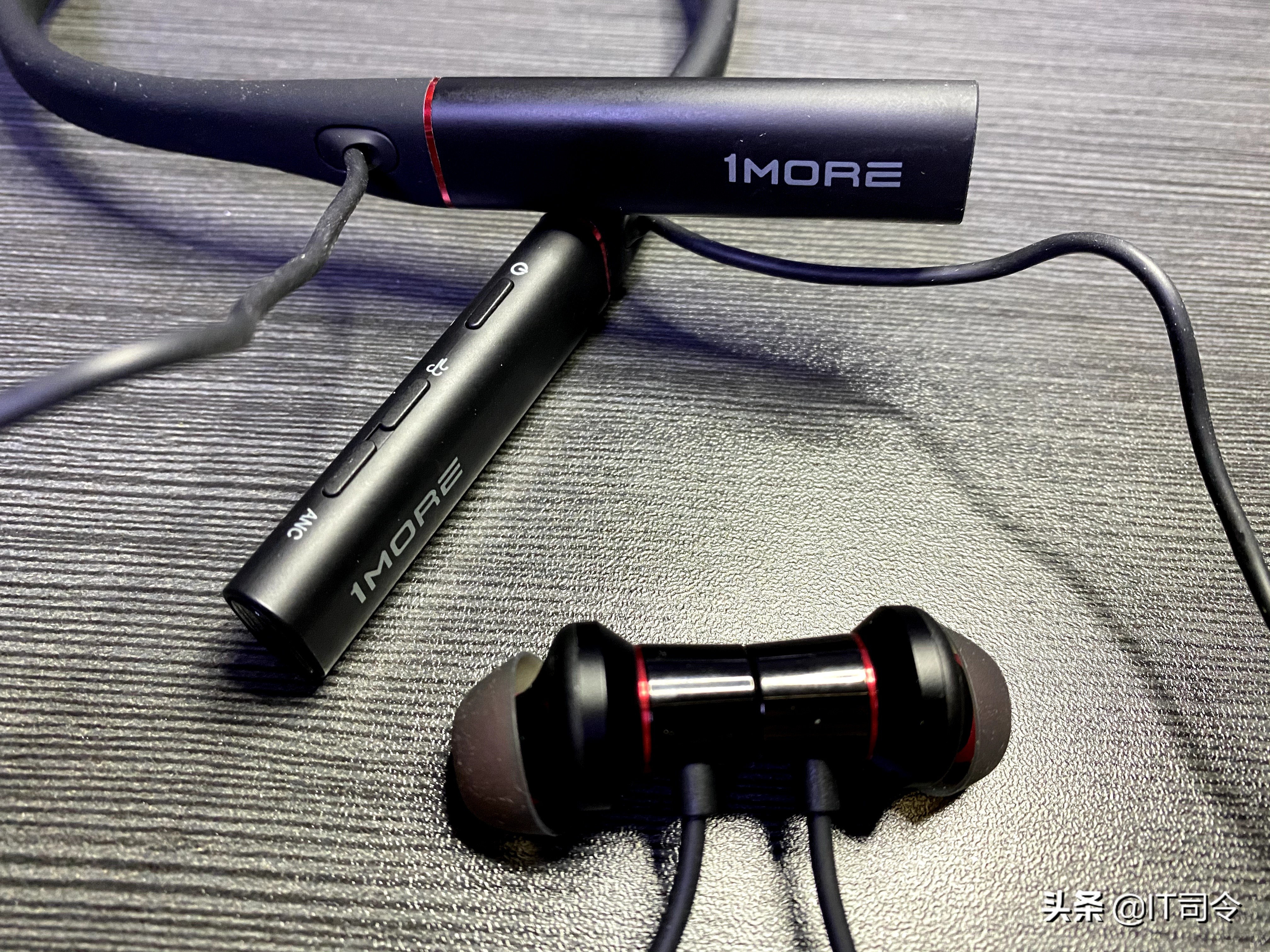 1more降噪双旗舰耳机怎么样,1more圈铁蓝牙降噪耳机