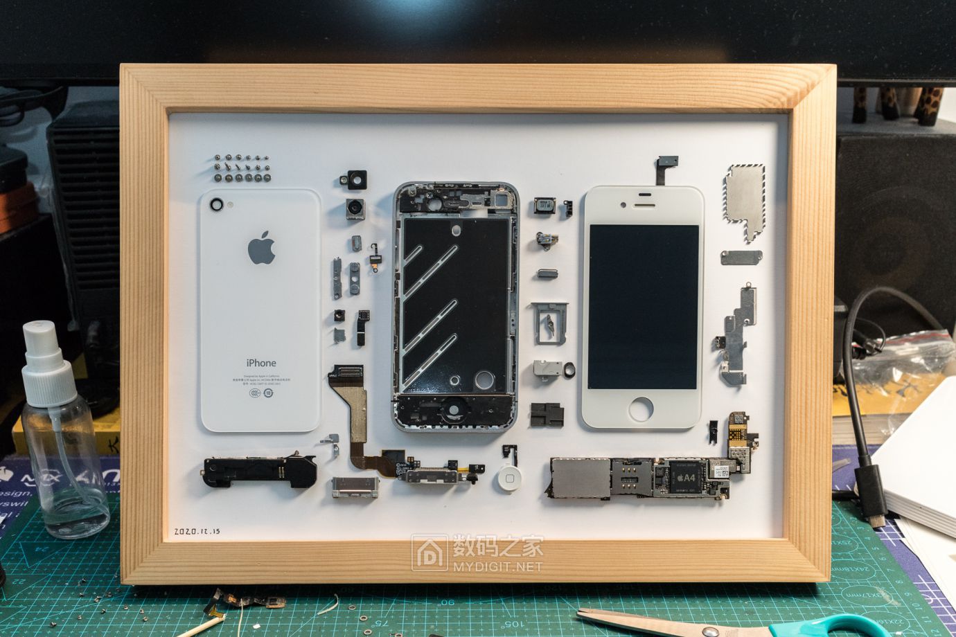 把未拆封的iphone4做成标本,iphone4被做成标本