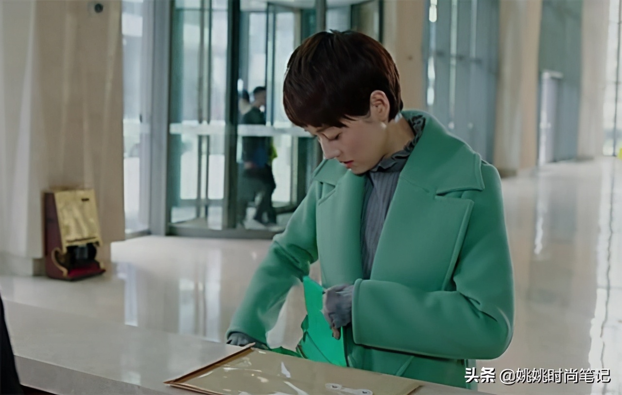 不要光顾着买外套,其实内搭也很重要!一件好的大衣应该懂得内搭