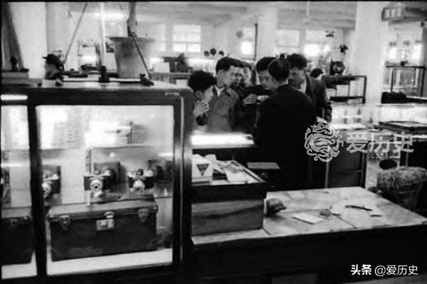 新中国第一家百货商场,中国第一间国营商店