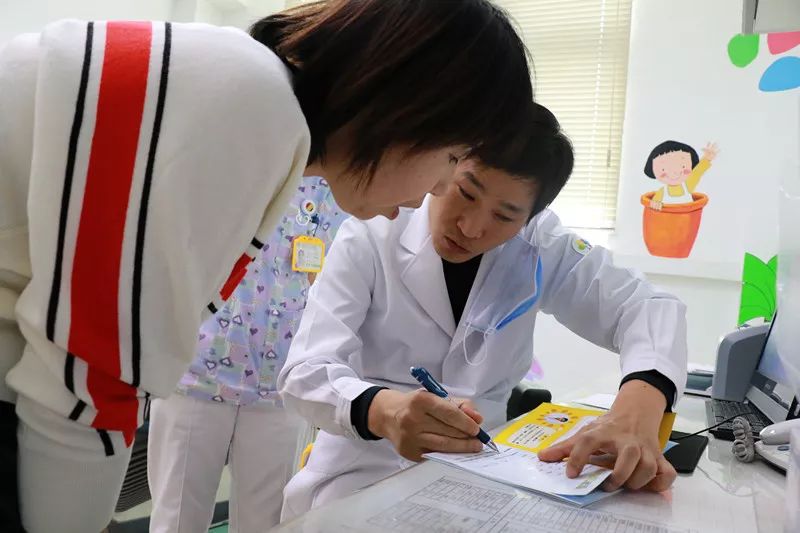 “妈妈，以后看牙我再也不哭啦！”