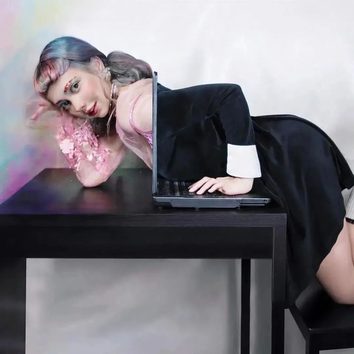 俄罗斯ellensheidlin的创意世界如鬼马精灵本马