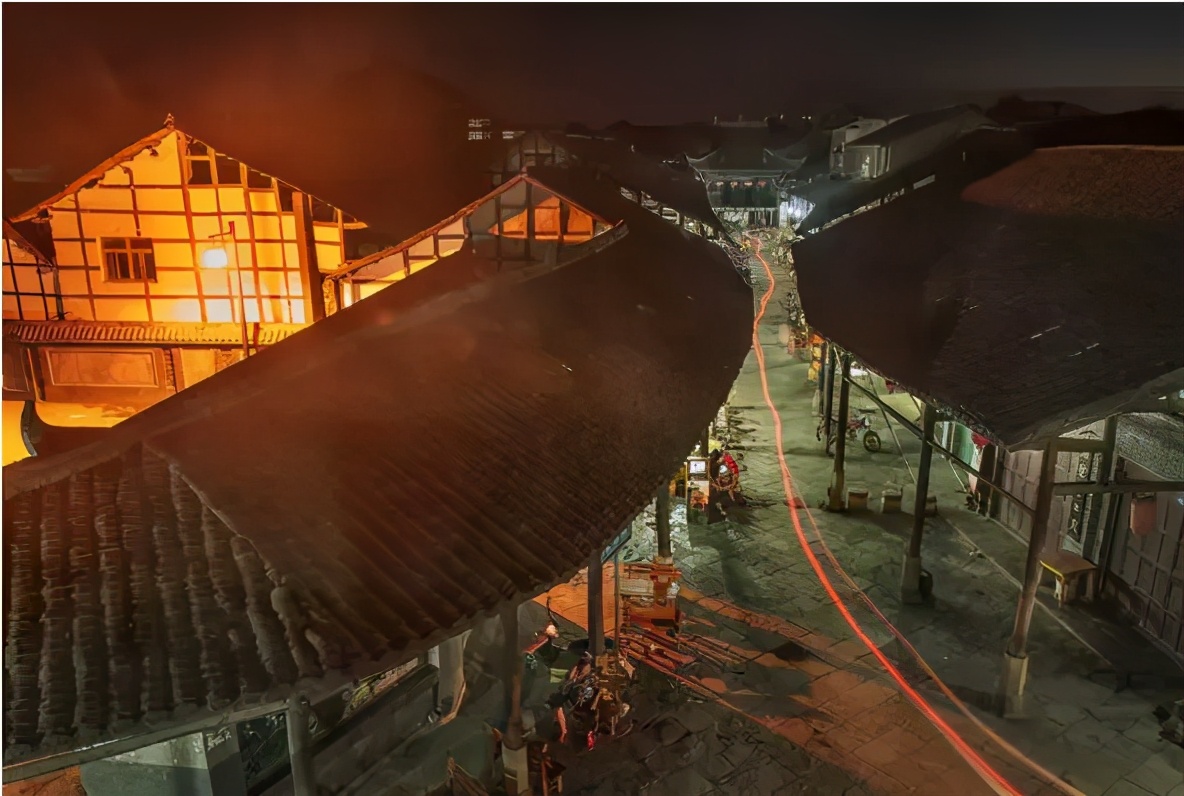 乐山古镇有哪些好吃的 (乐山攻略一日游古镇)