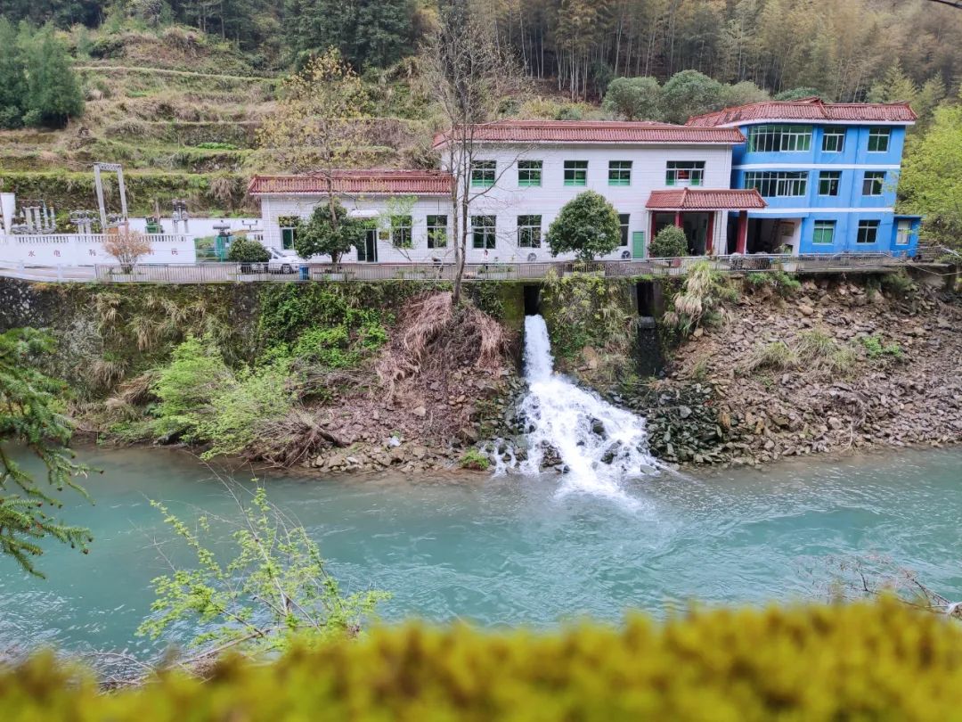 探访悬崖峭壁,大峡谷绝壁长廊