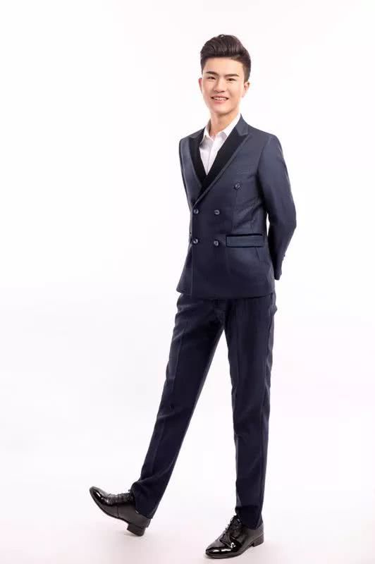 邓昇:夏朝邓子,才高八昇,低调做主持,舞台就是认真地「玩」