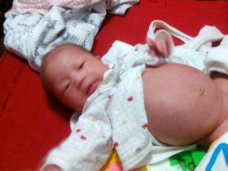 2-3月宝宝一到晚上就哭闹怎么回事,2-3个月宝宝晚上哭闹不止的原因