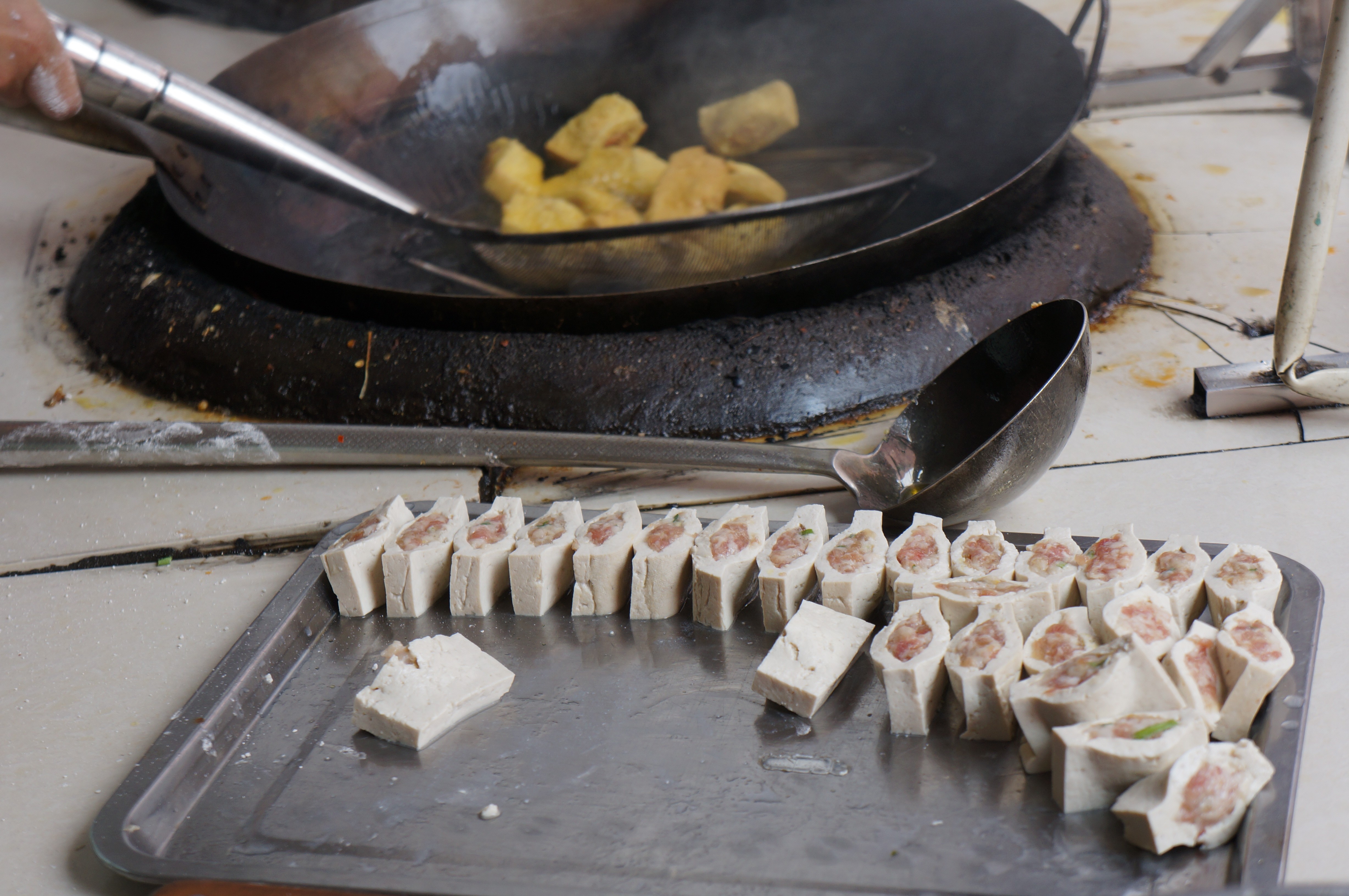 成都附近的古镇最值得去的是哪个,2022春节成都周边有年味的古镇